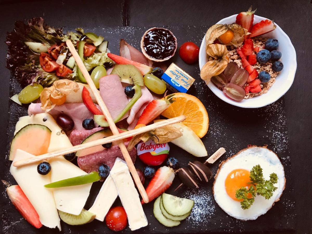 Cafe Am Donautor Hotel Kelheim Ngoại thất bức ảnh